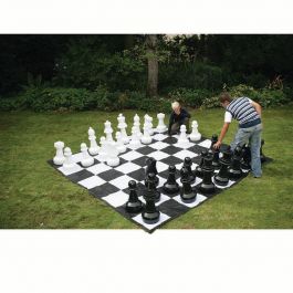 Giant Chess 